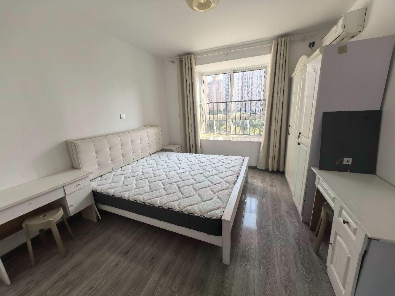 上海汇丰荷苑(二期)二手房房源图片