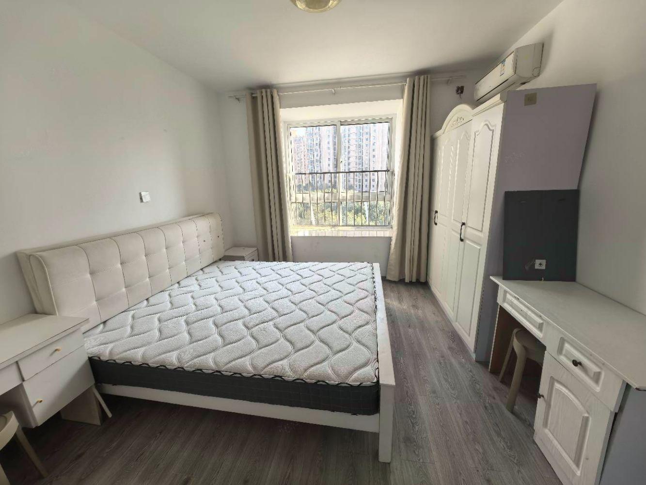 上海汇丰荷苑(二期)二手房房源图片