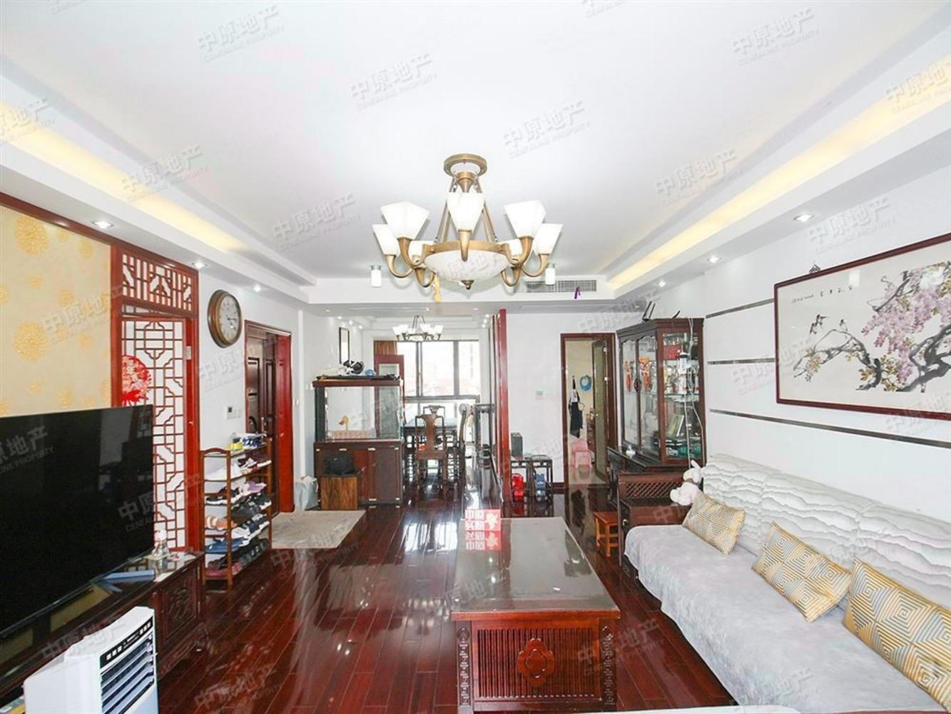 上海滨江晶典二手房房源图片