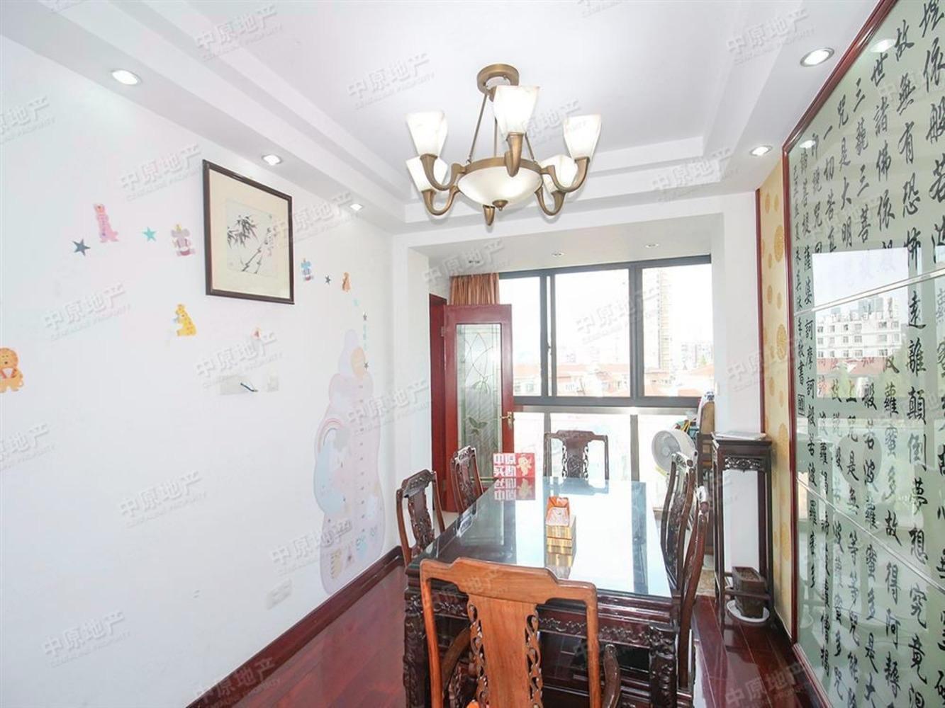 上海滨江晶典二手房房源图片