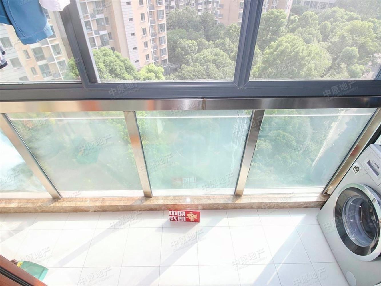 上海滨江晶典二手房房源图片