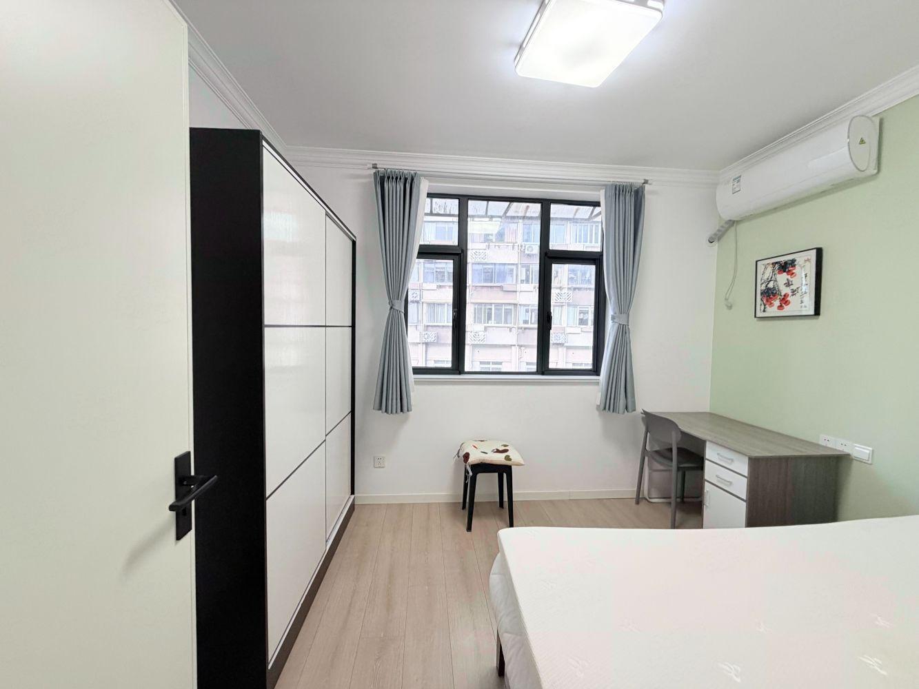 上海西一小区二手房房源图片