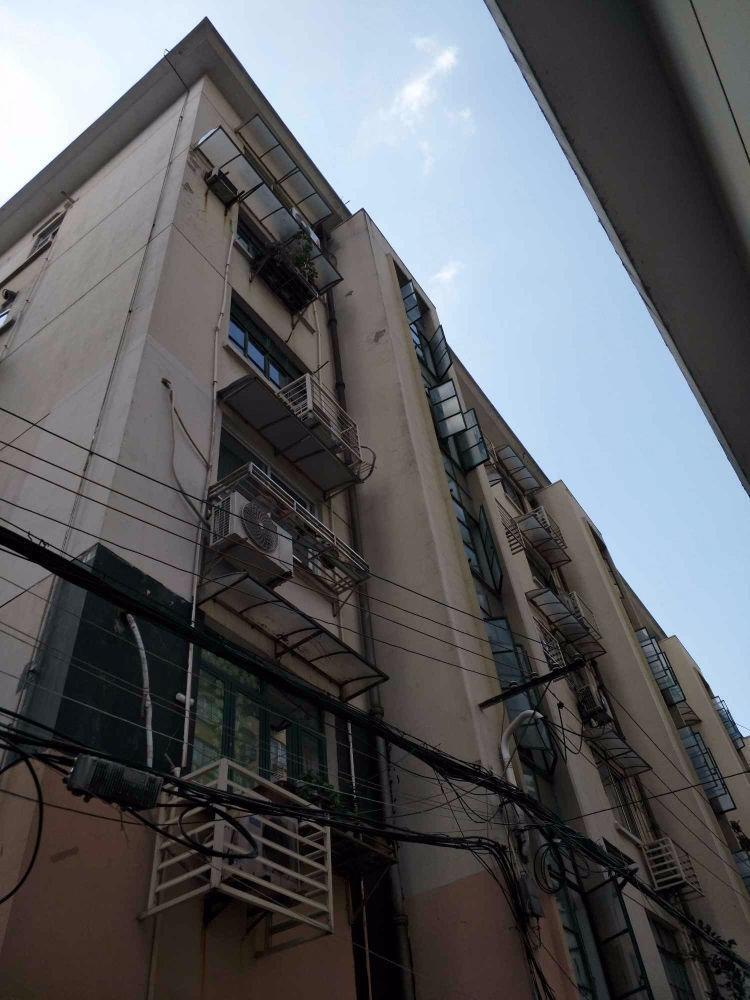 上海西一小区二手房房源图片