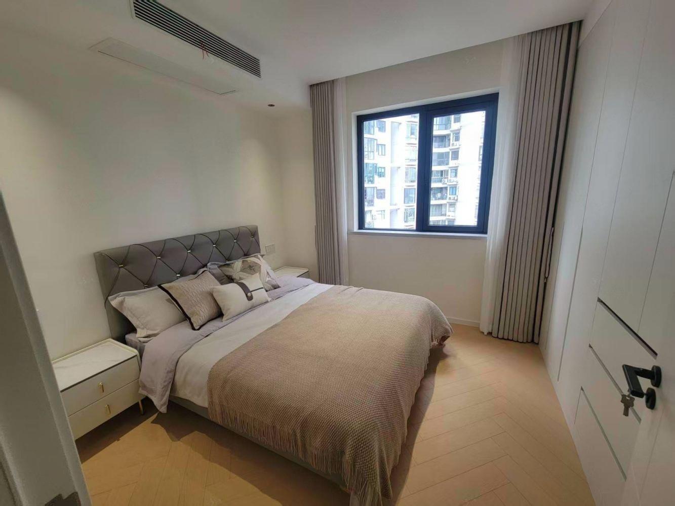 上海新外滩花苑二手房房源图片