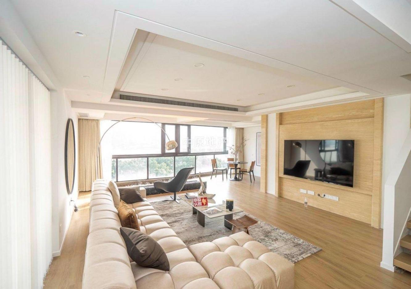 上海新外滩花苑二手房房源图片