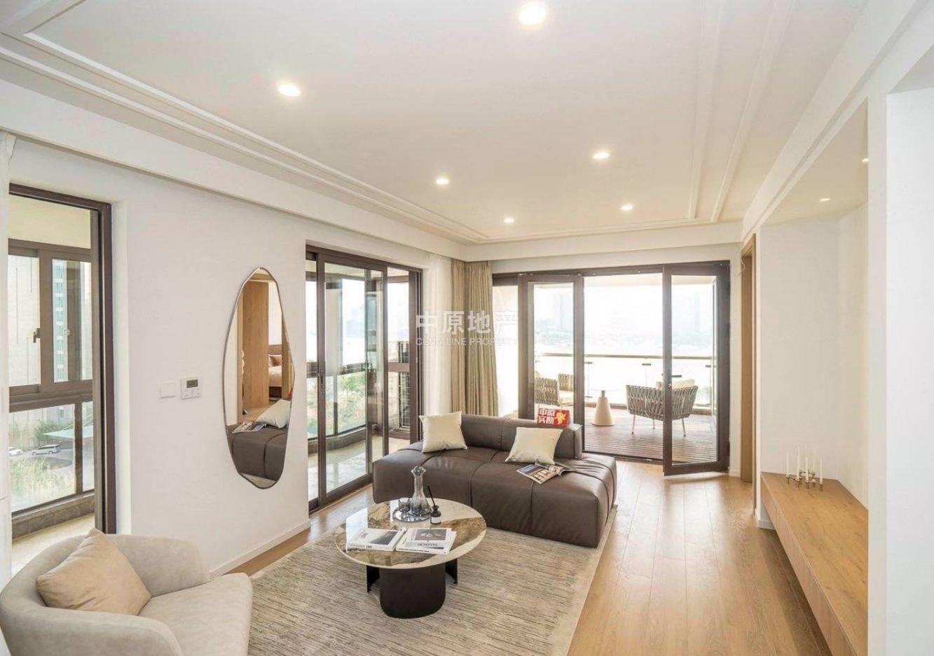 上海新外滩花苑二手房房源图片