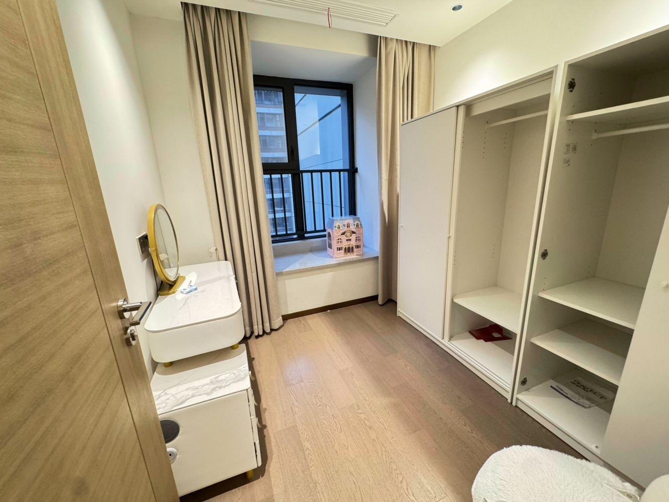 上海保利天汇二手房房源图片