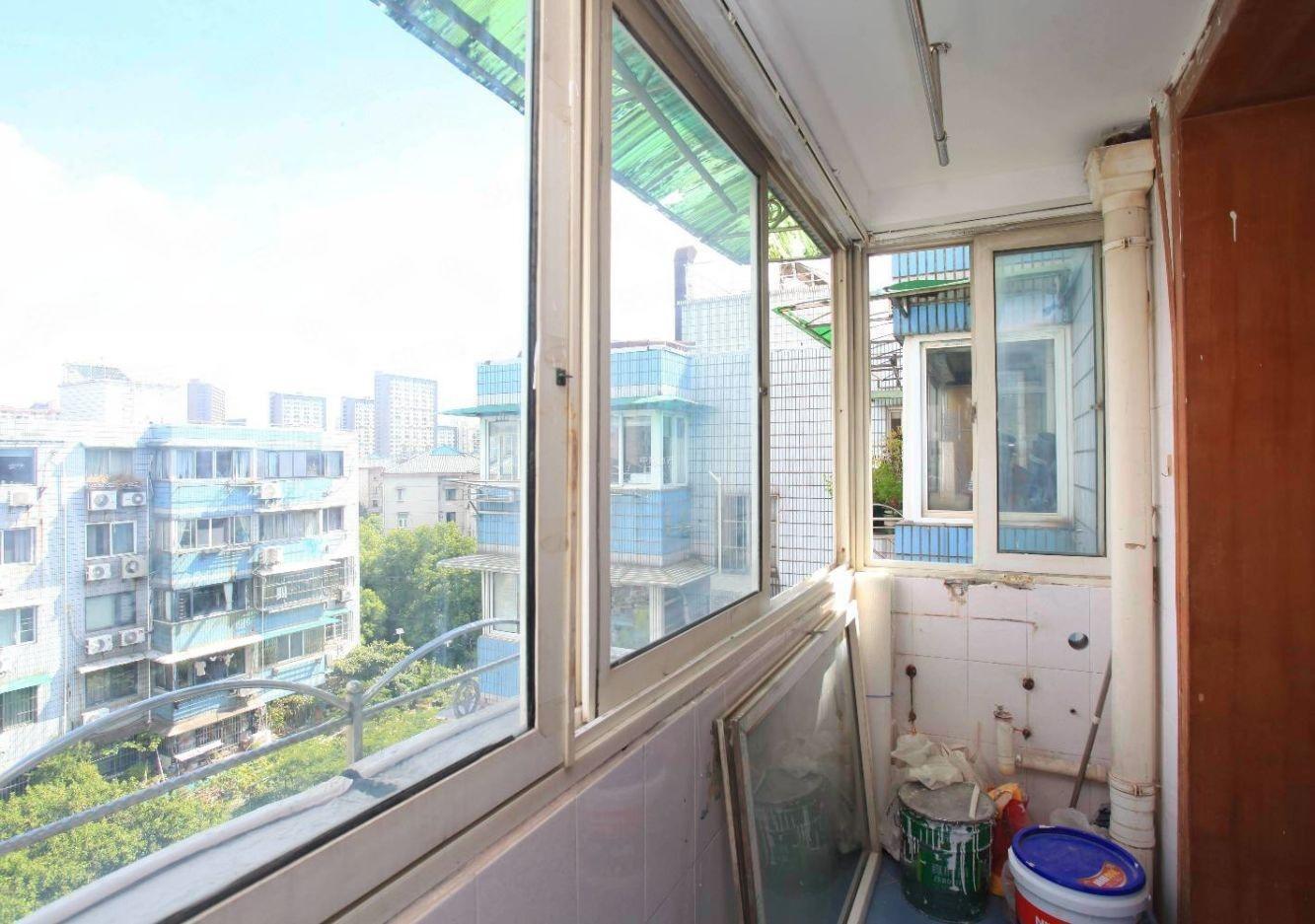 上海鞍山路310弄小区二手房房源图片