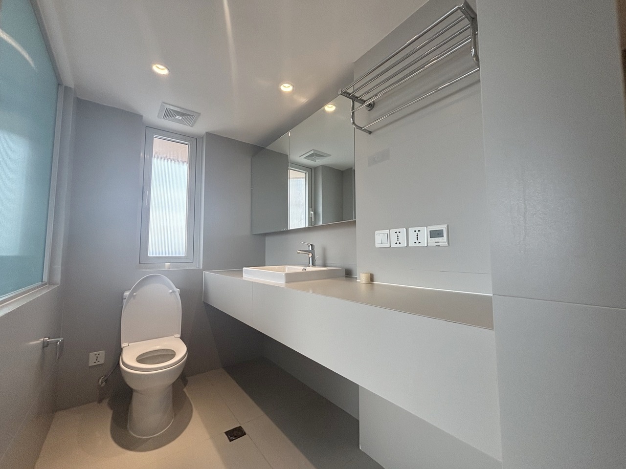 上海东方巴黎霞飞苑二手房房源图片