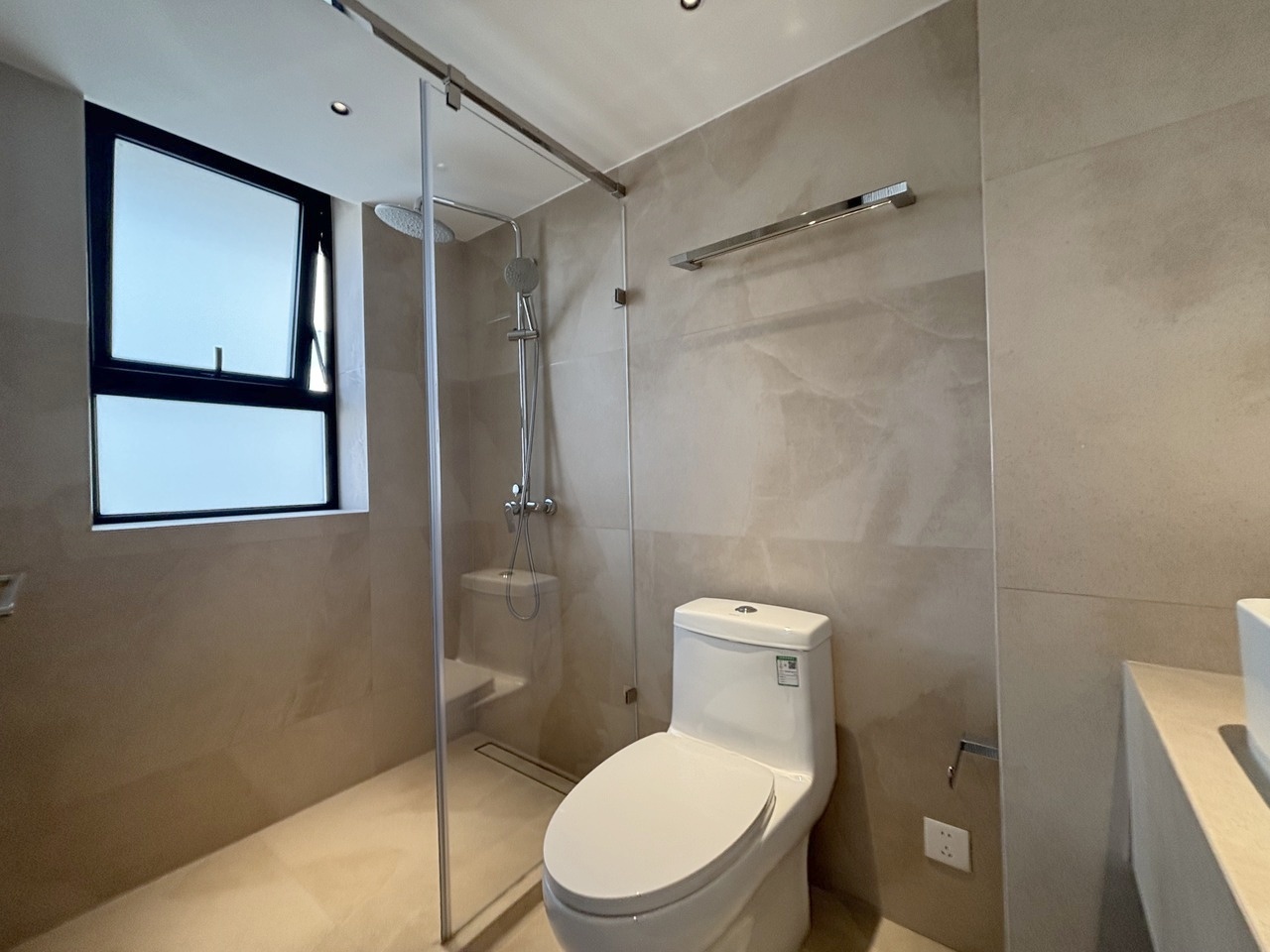 上海东方曼哈顿世纪豪庭二手房房源图片