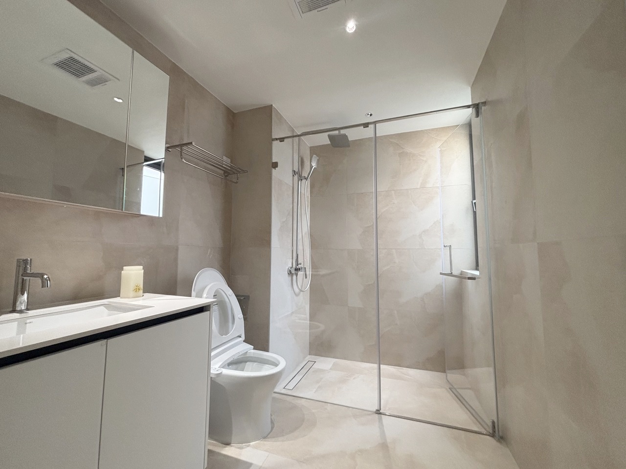 上海古北嘉年华庭(南区)二手房房源图片