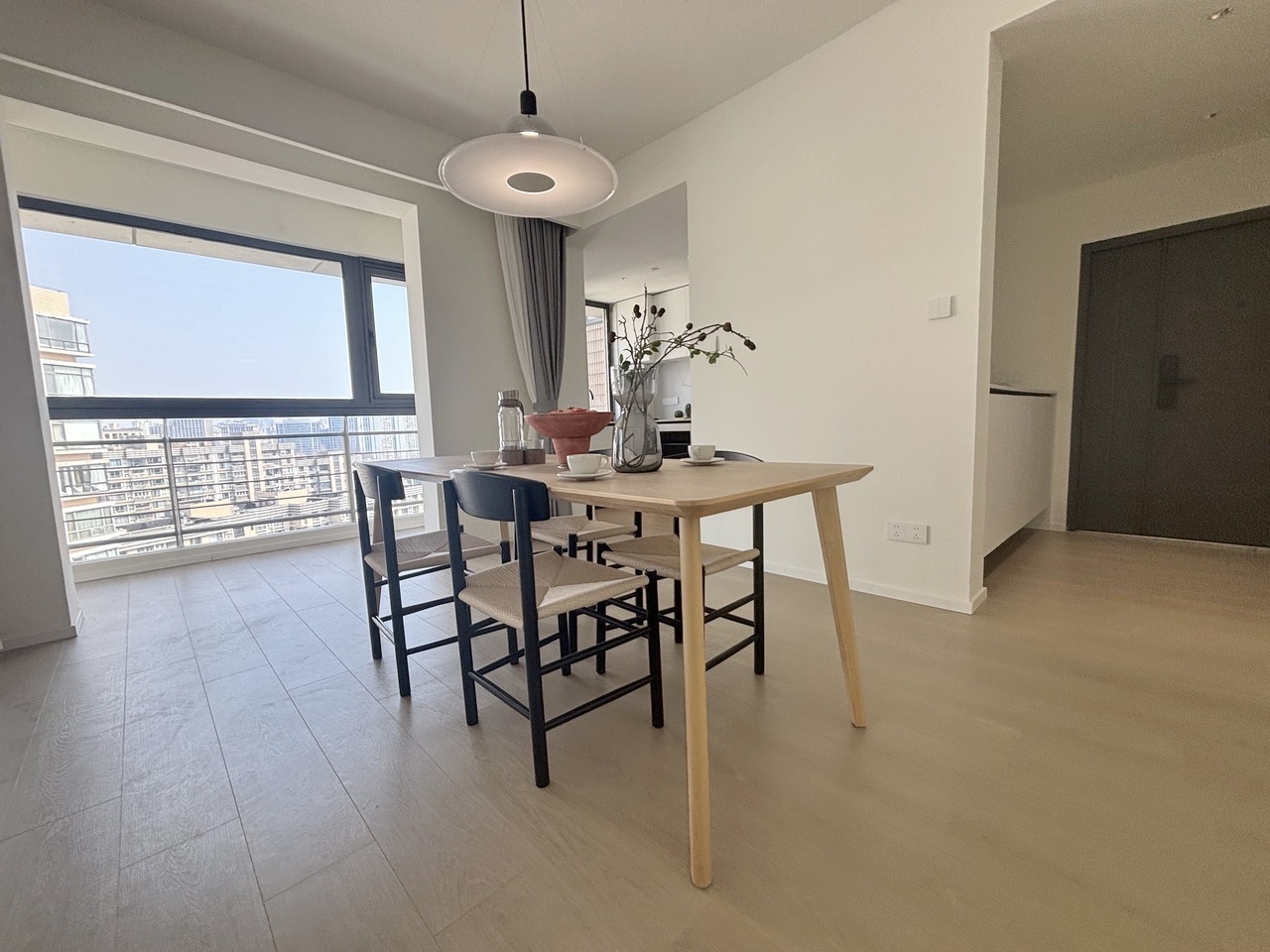 上海古北嘉年华庭(南区)二手房房源图片