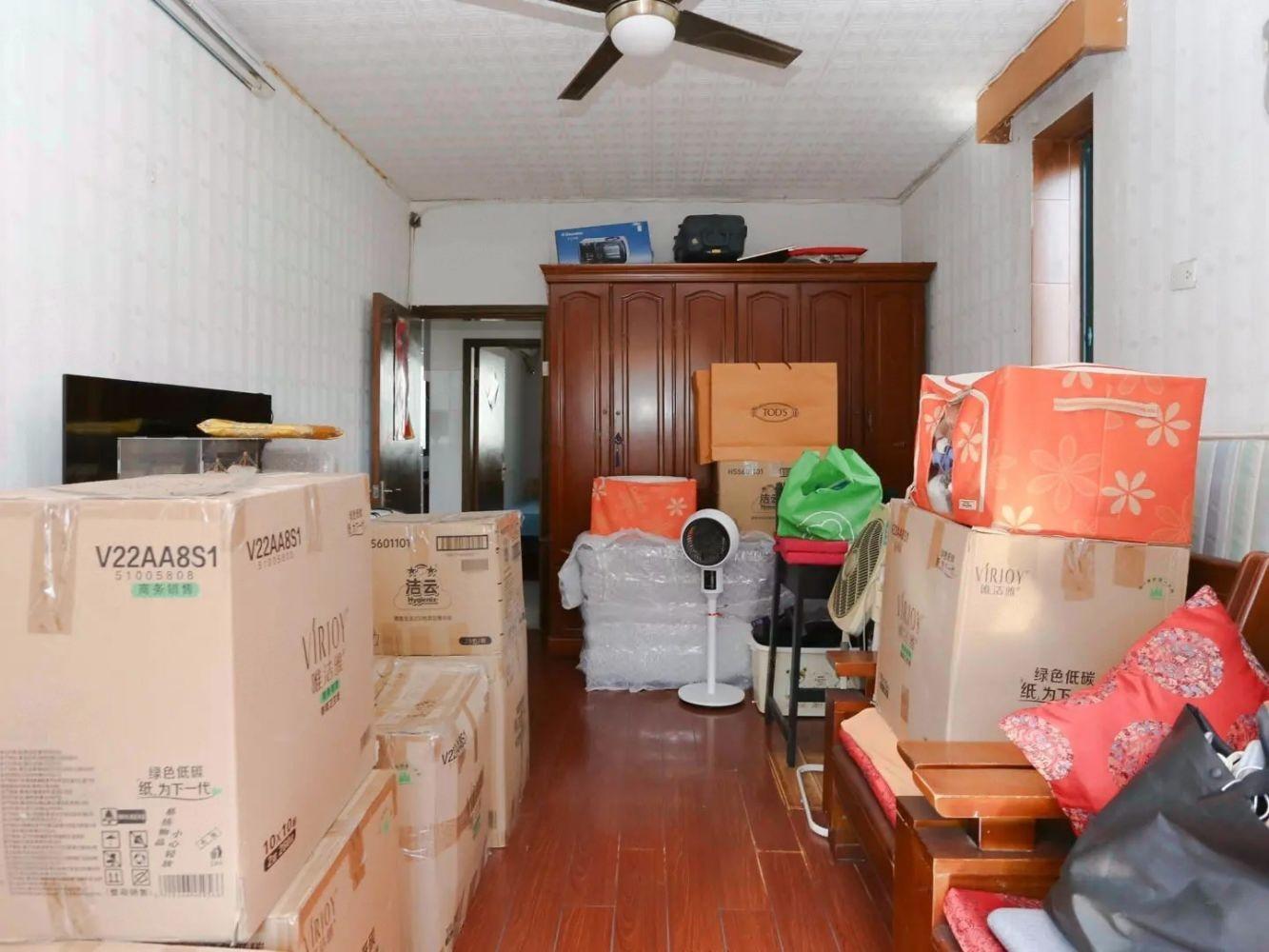 上海龙江路130弄小区二手房房源图片