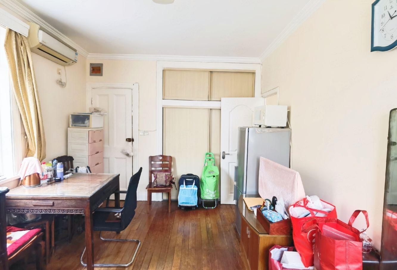 上海巴黎公寓二手房房源图片