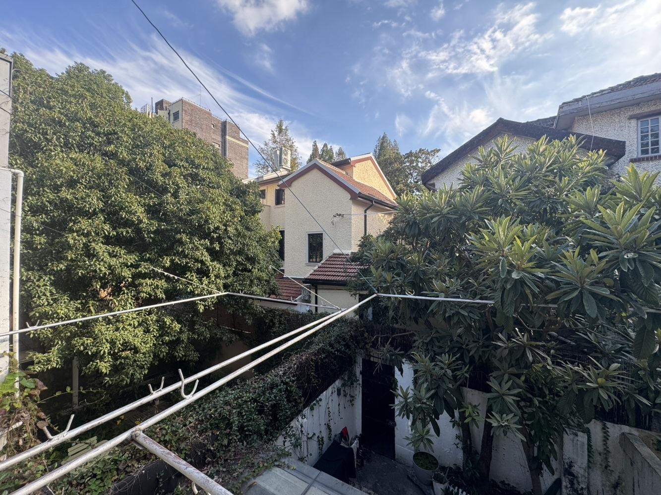 上海五原路252弄小区二手房房源图片