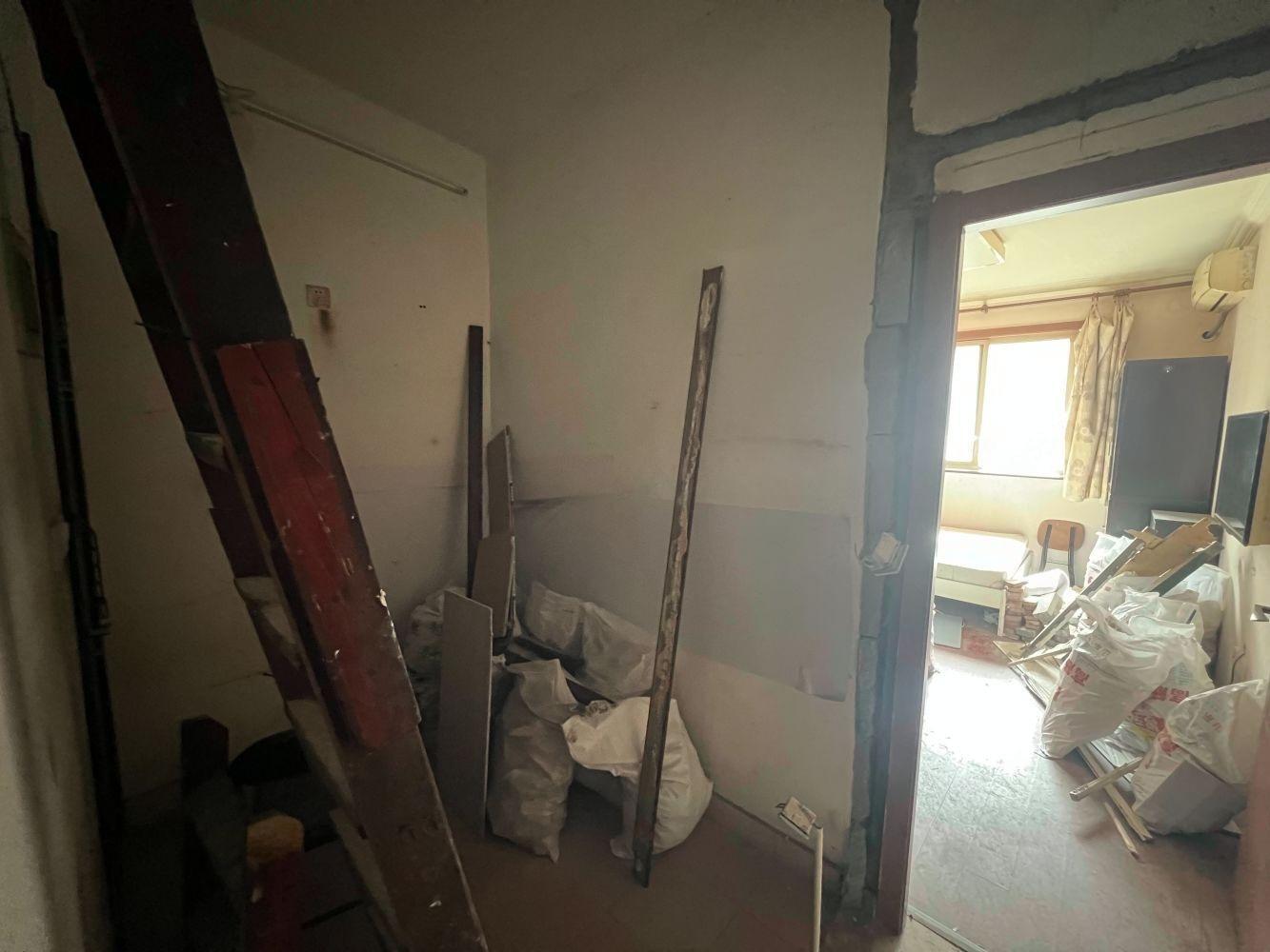 上海瞿溪路1200弄小区二手房房源图片