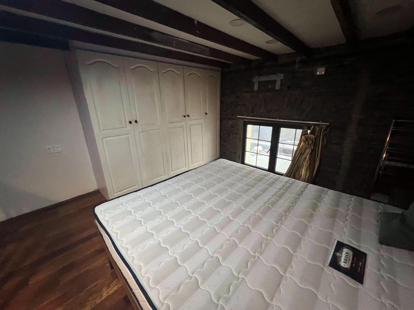 上海南昌路212弄小区二手房房源图片