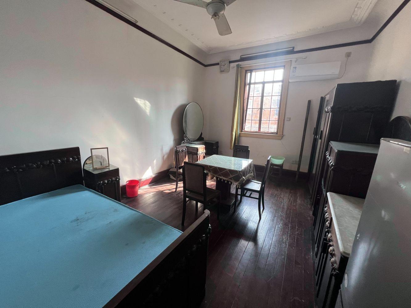 上海静安别墅二手房房源图片