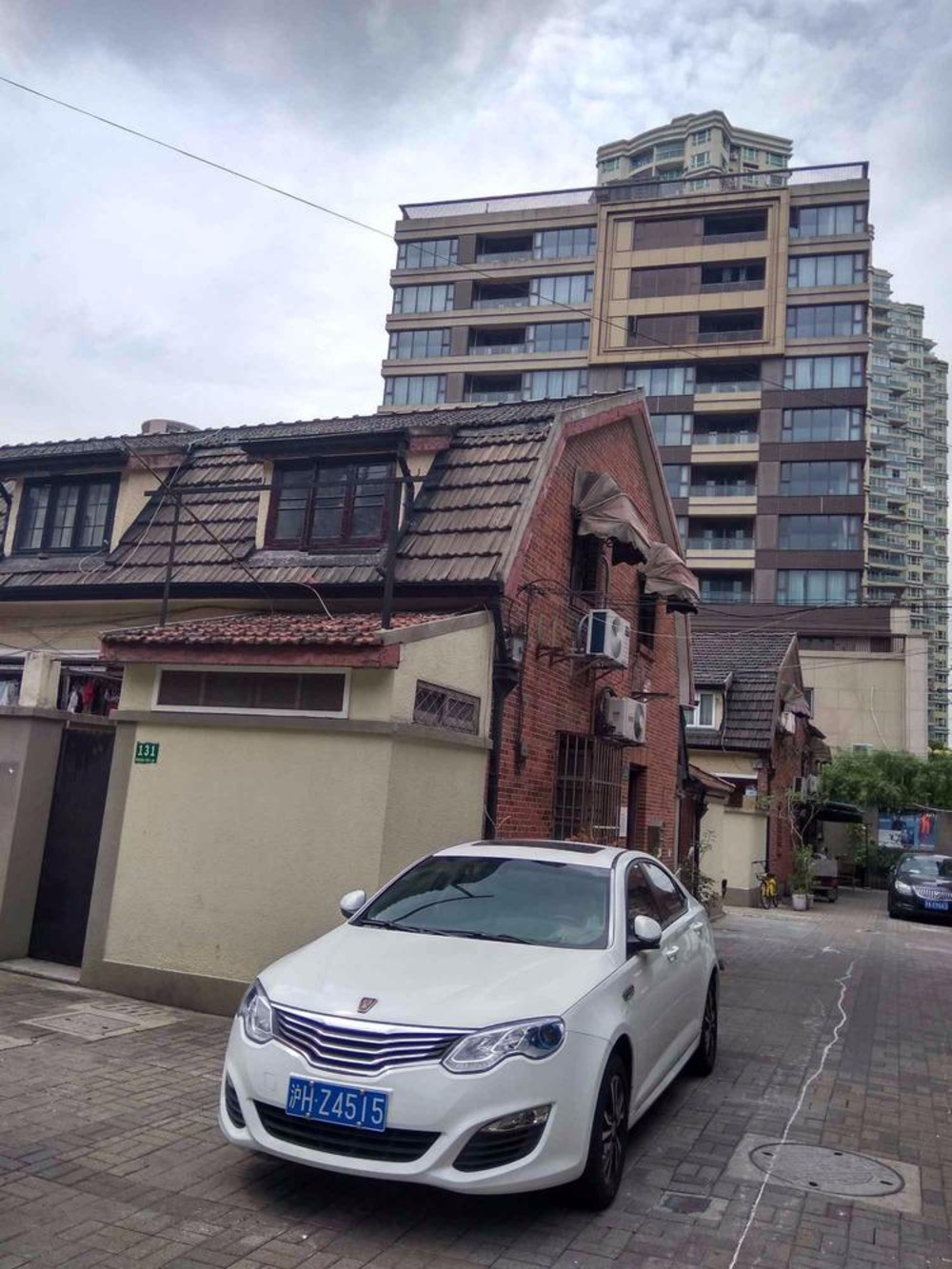 上海愚园路608弄小区二手房房源图片