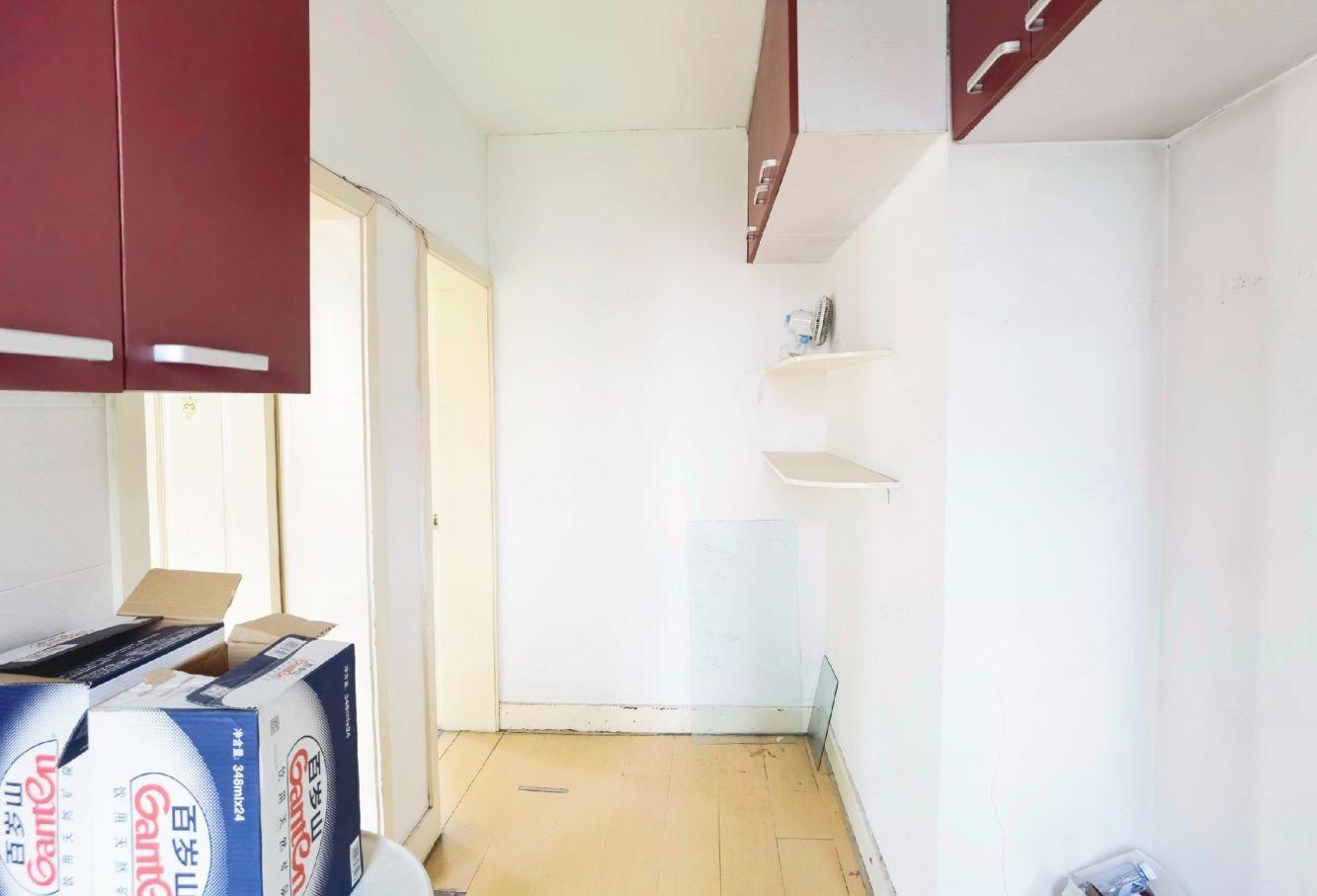 上海重建小区二手房房源图片