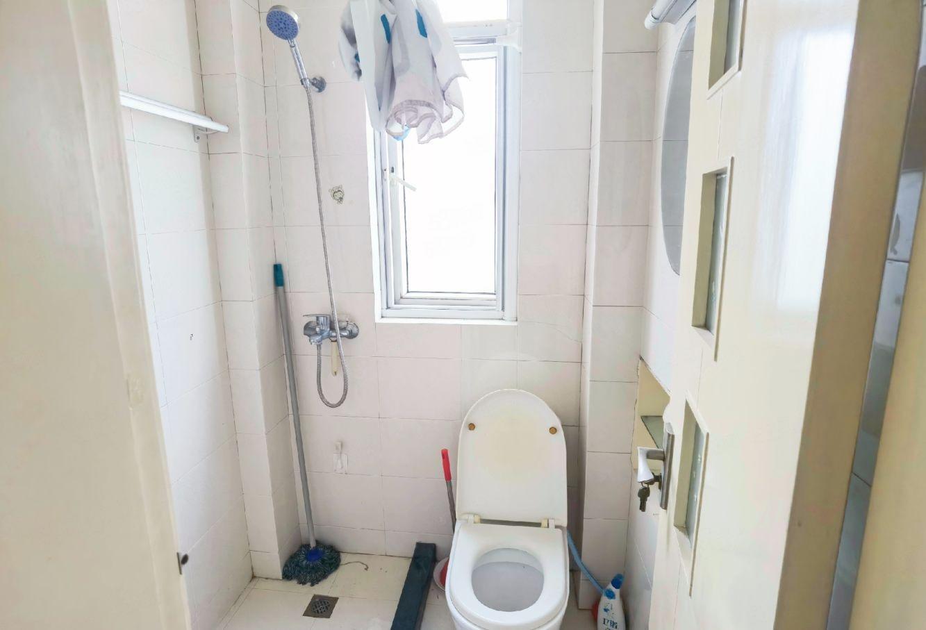 上海重建小区二手房房源图片