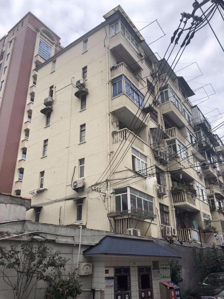 上海重建小区二手房房源图片