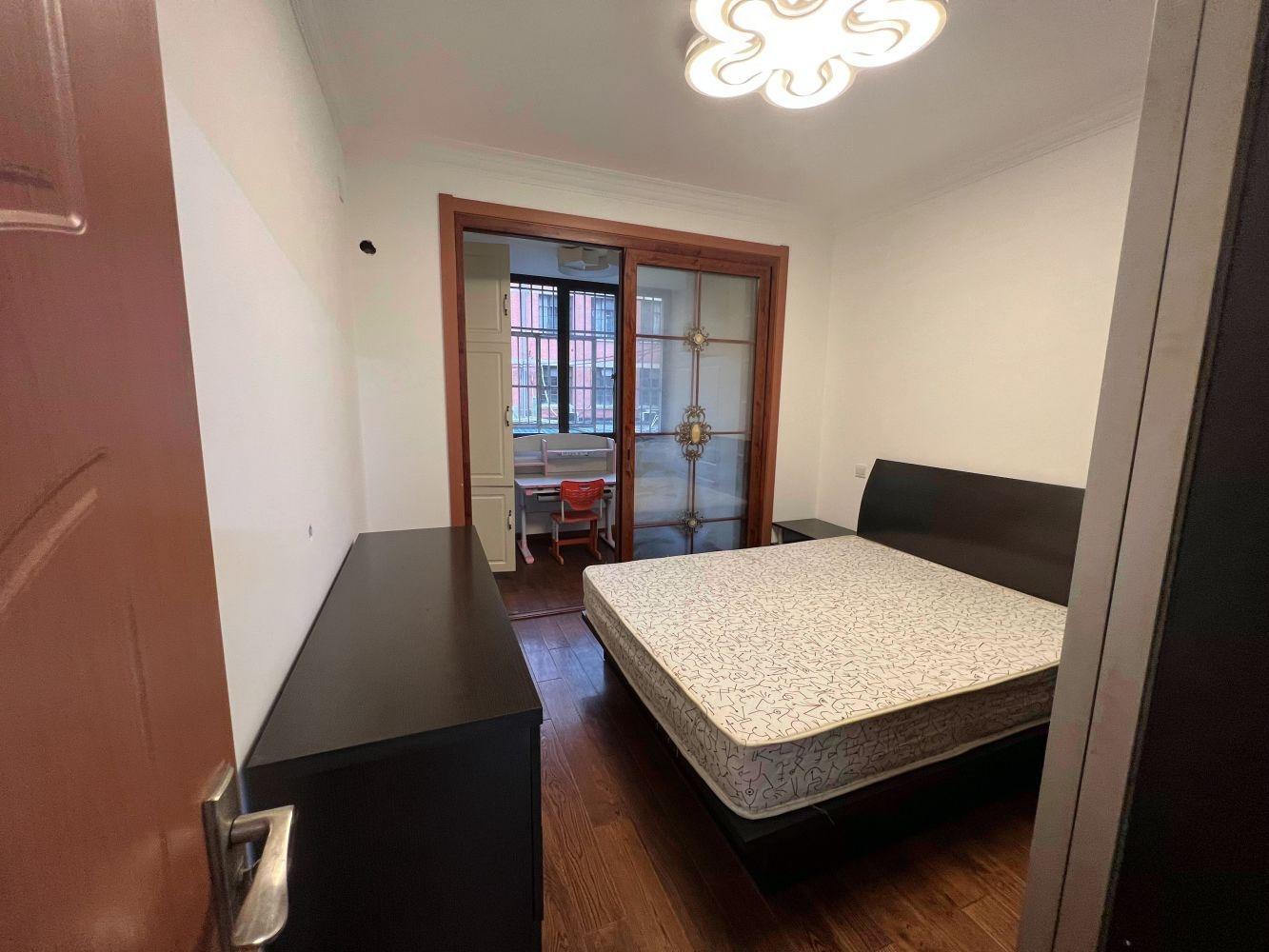 上海斜土路520号二手房房源图片