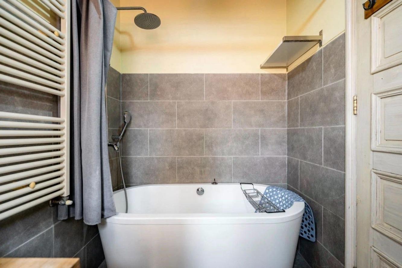 上海上海新邨二手房房源图片