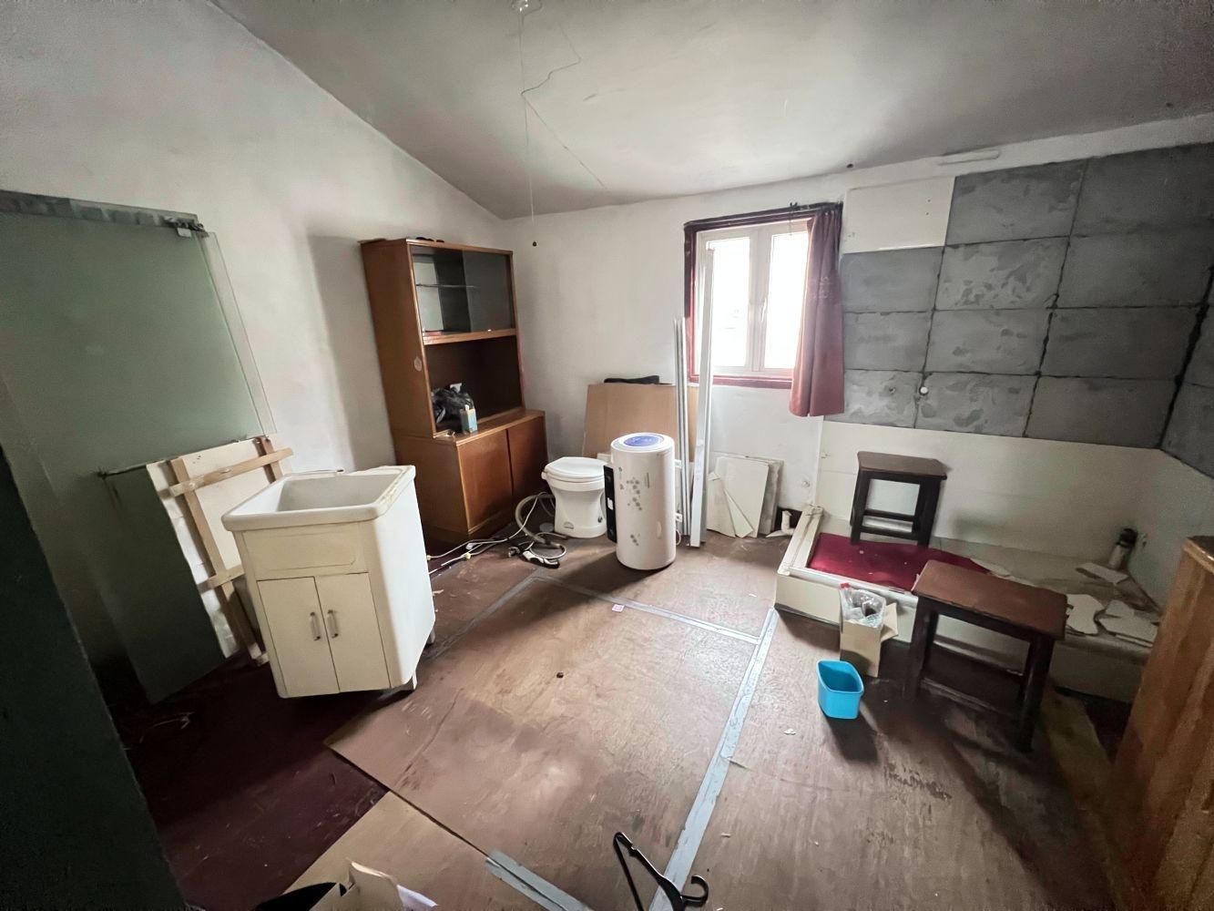 上海巨鹿路395弄小区二手房房源图片