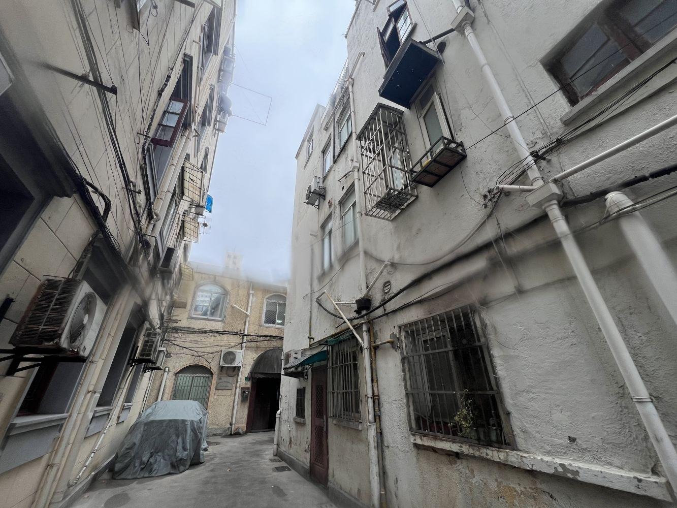 上海巨鹿路395弄小区二手房房源图片