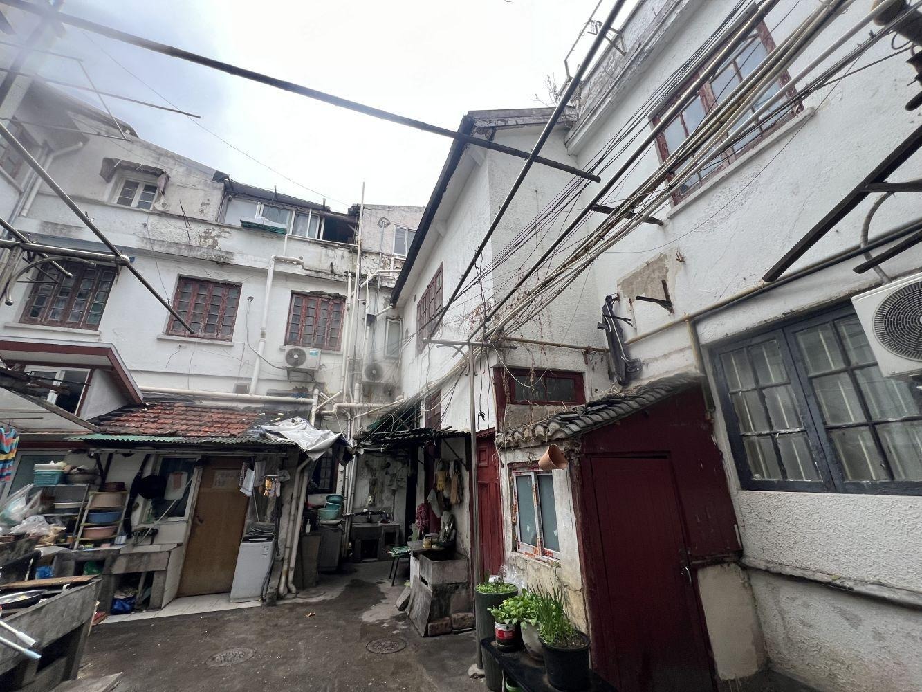 上海巨鹿路395弄小区二手房房源图片