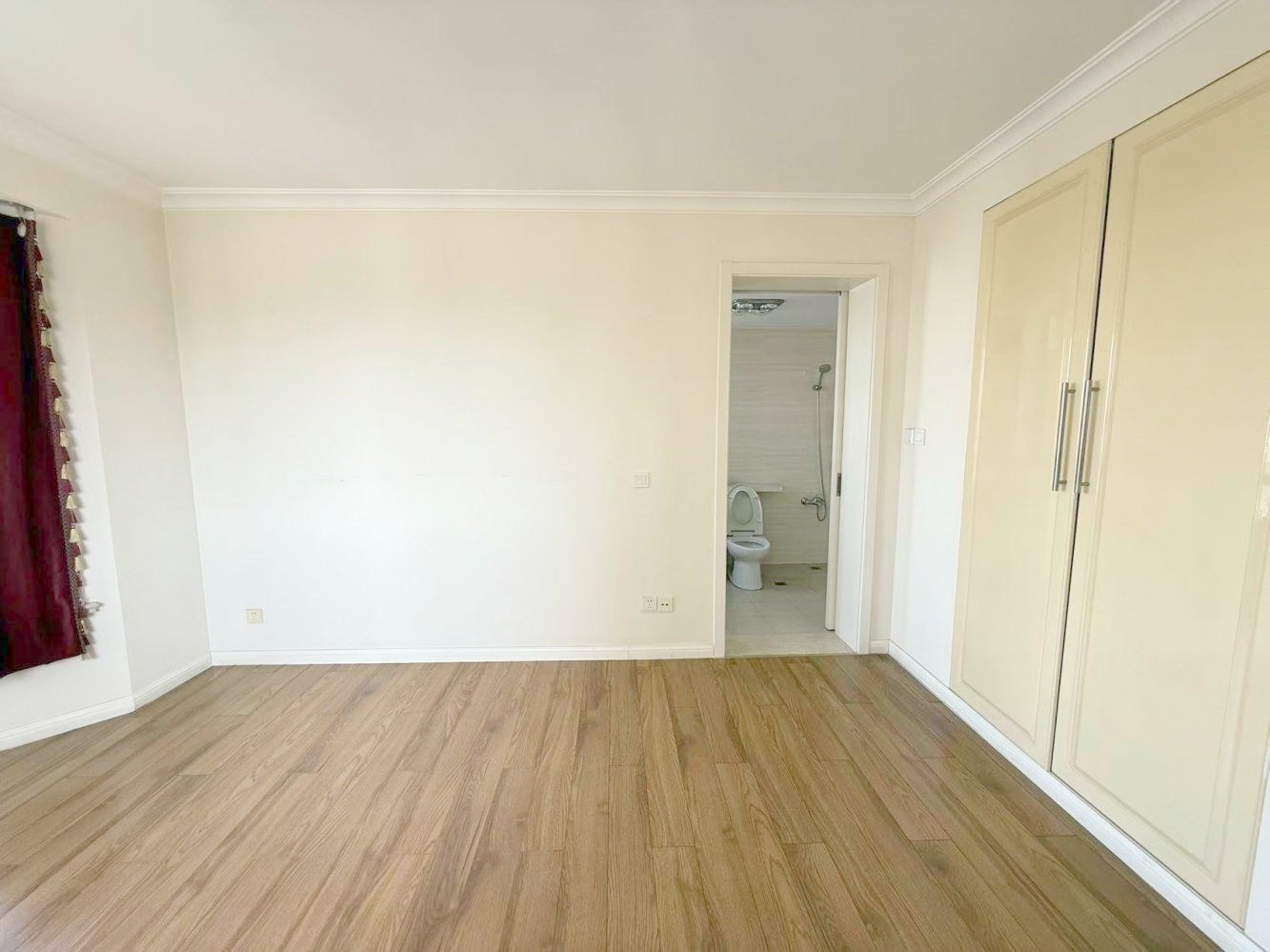 上海东方巴黎霞飞苑二手房房源图片