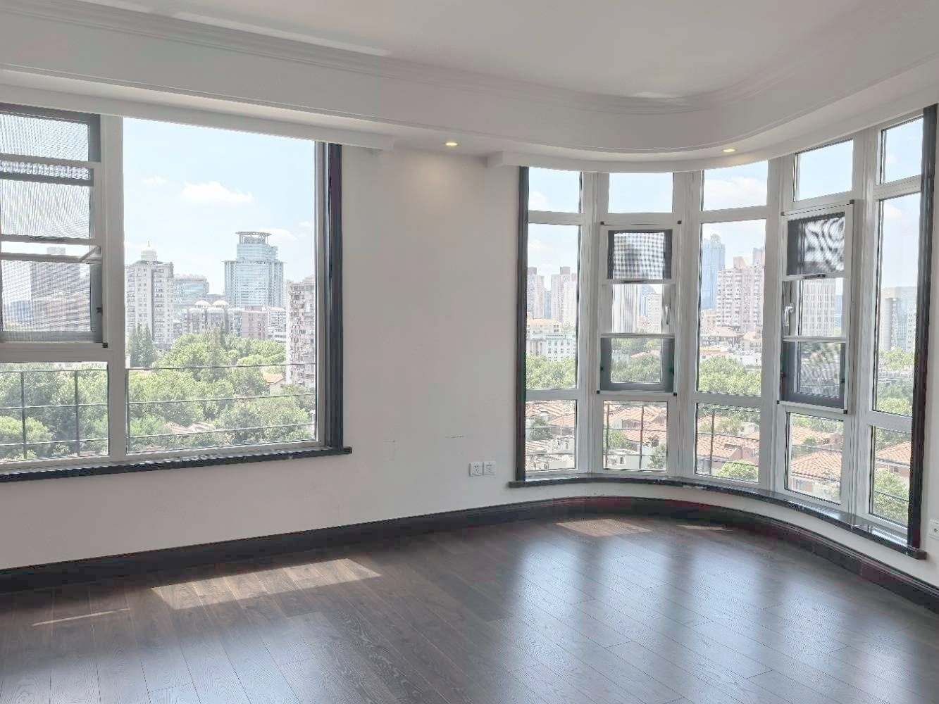 上海艺术公寓二手房房源图片