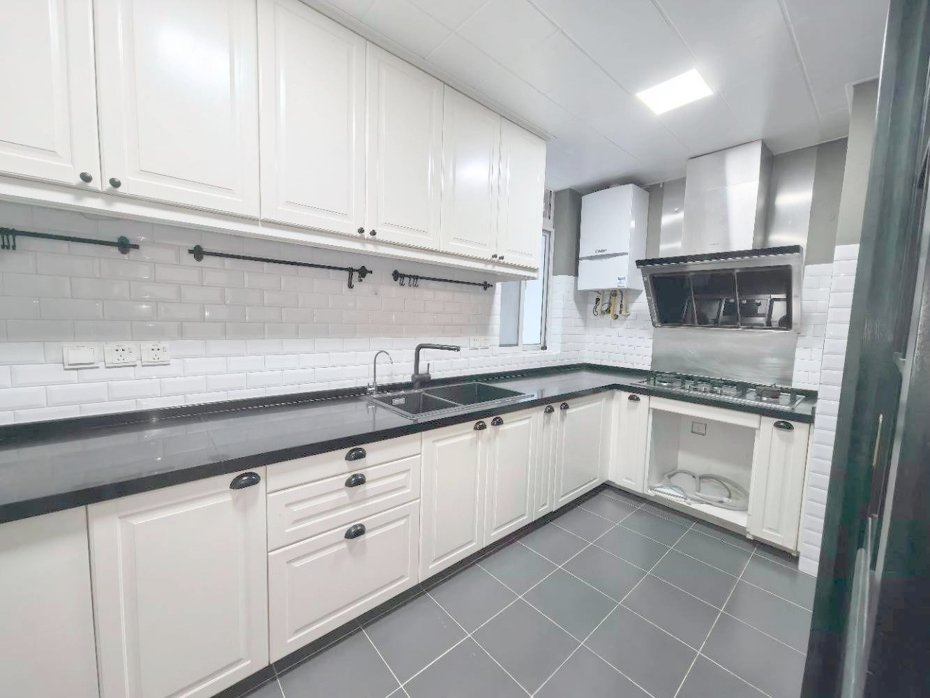 上海艺术公寓二手房房源图片