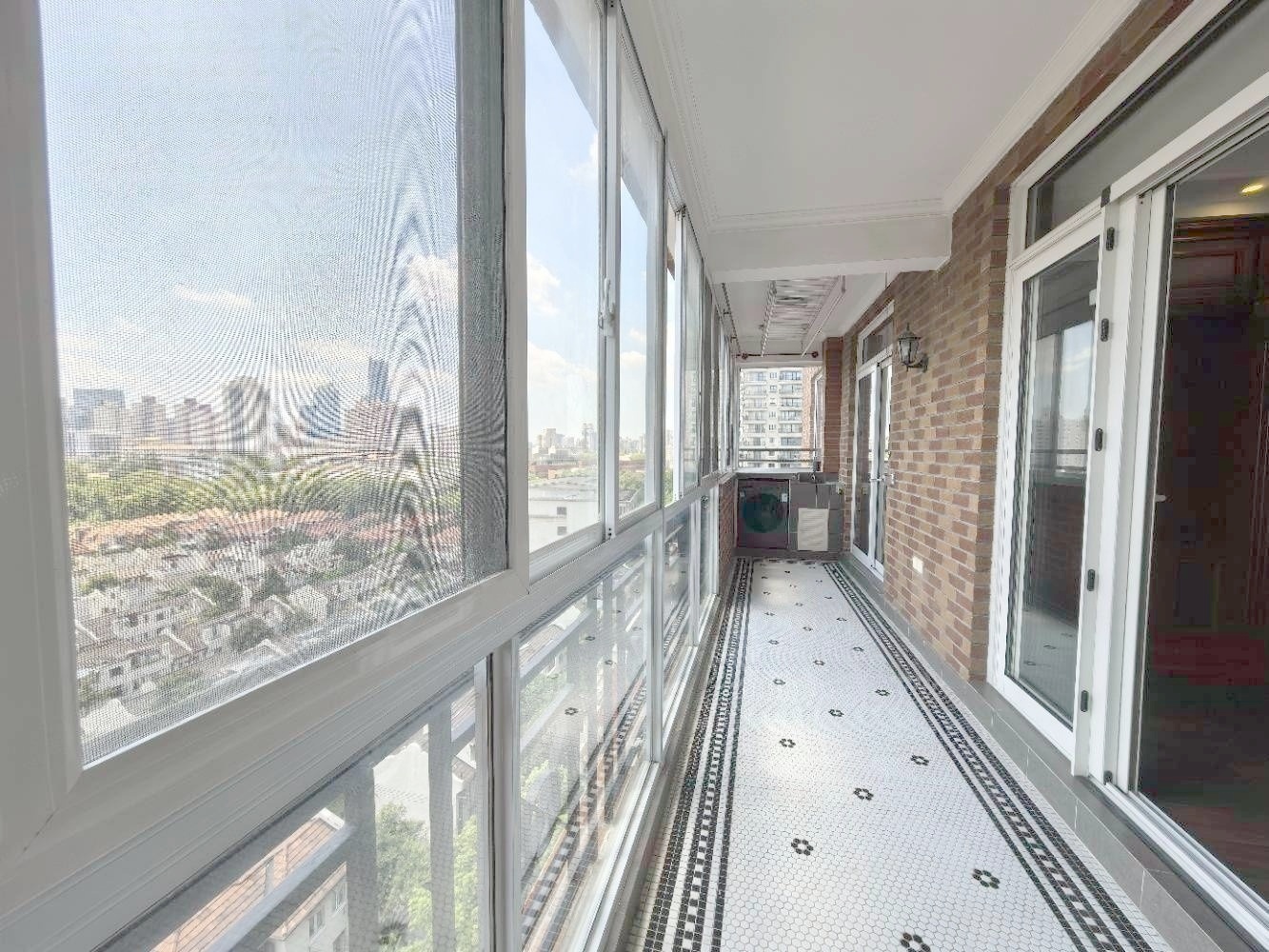 上海艺术公寓二手房房源图片