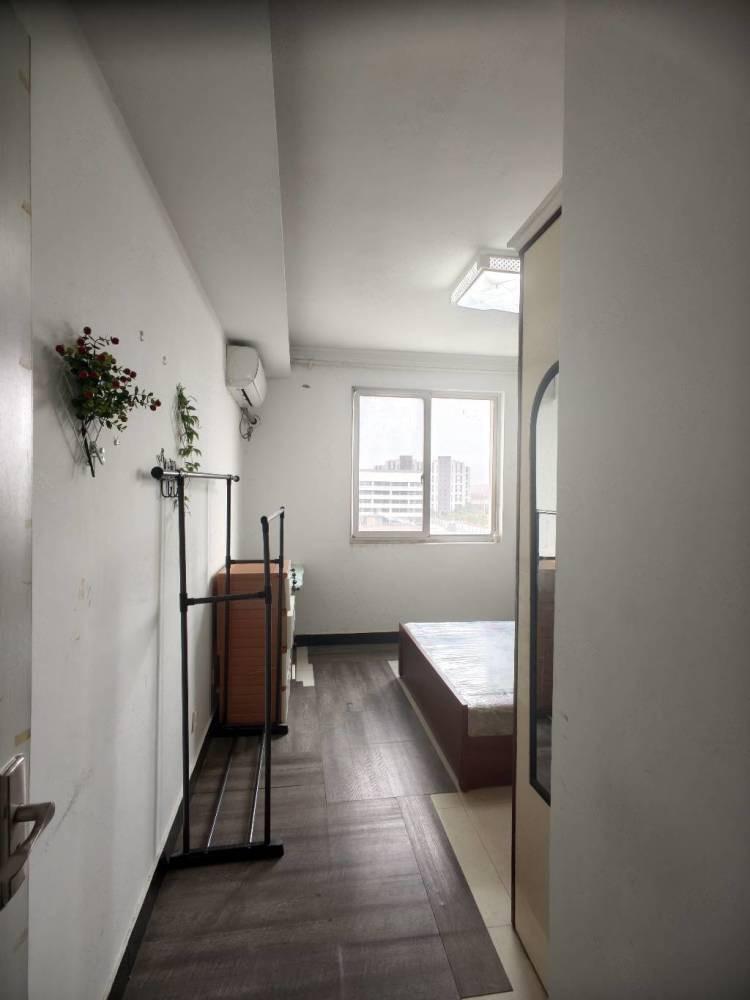 上海龚路新城二手房房源图片