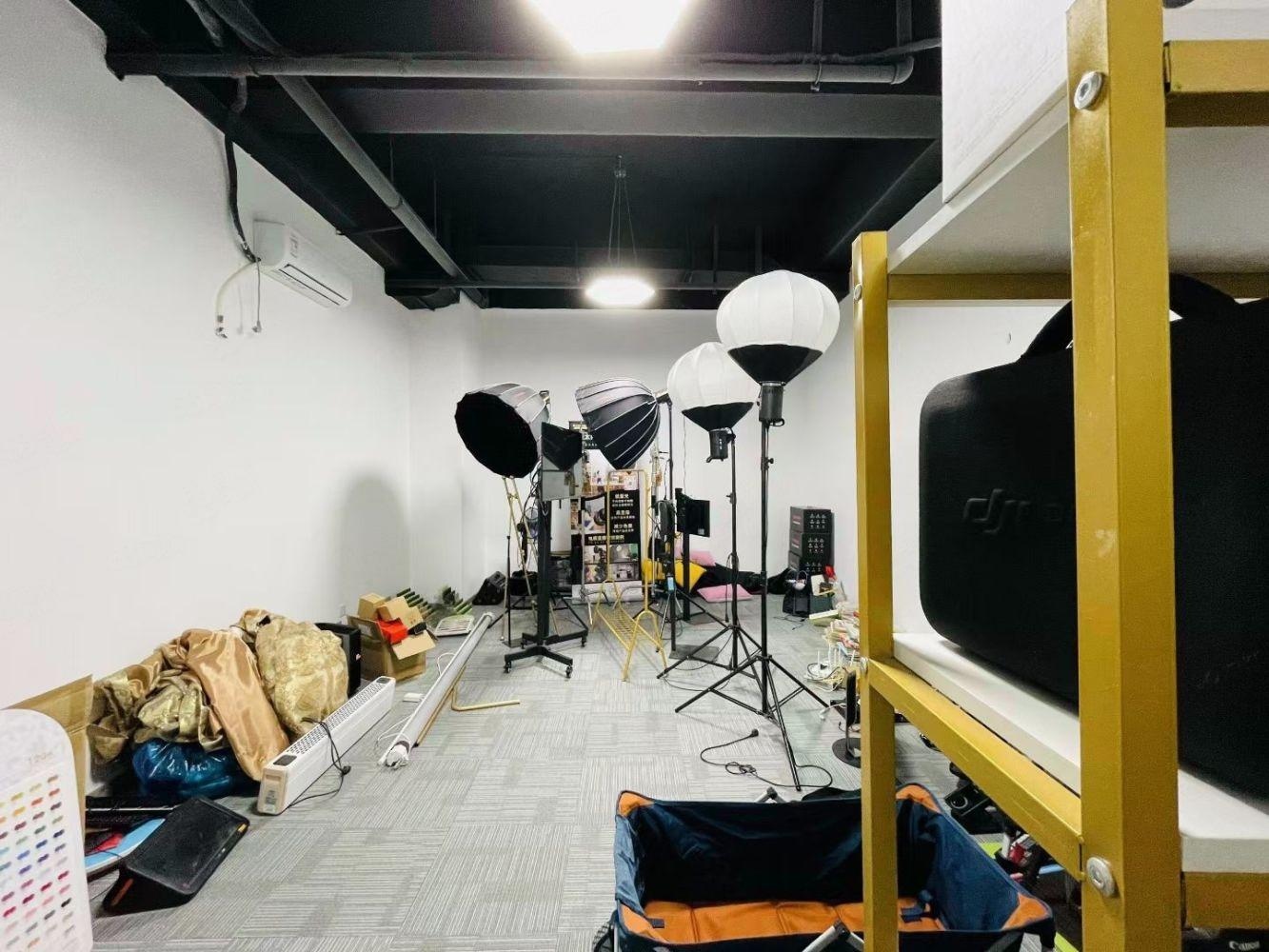 上海保周跨境电商直播产业园二手房房源图片