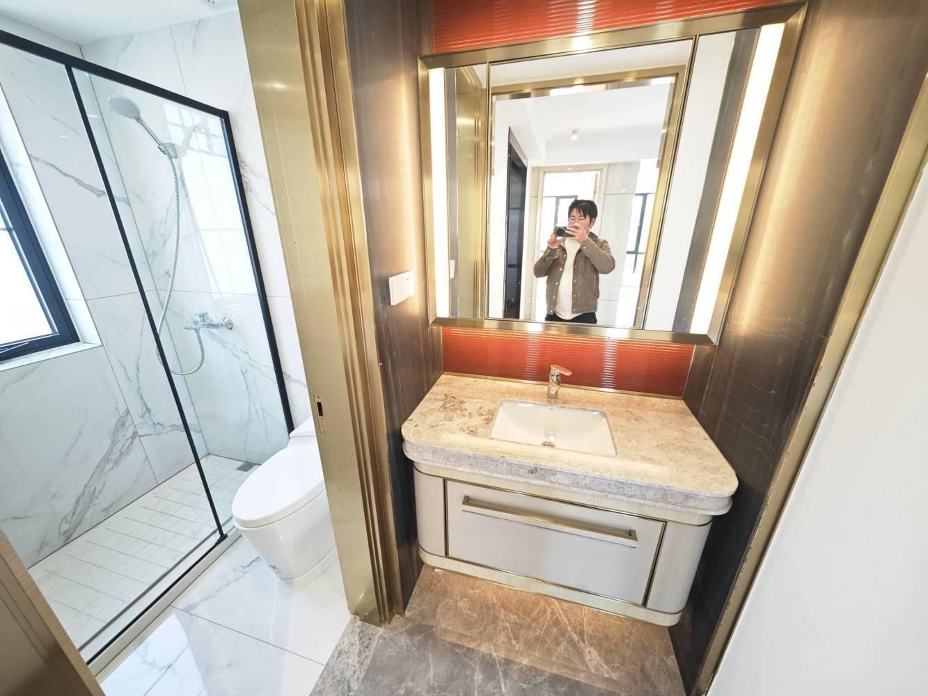 上海佩玛山丘二手房房源图片