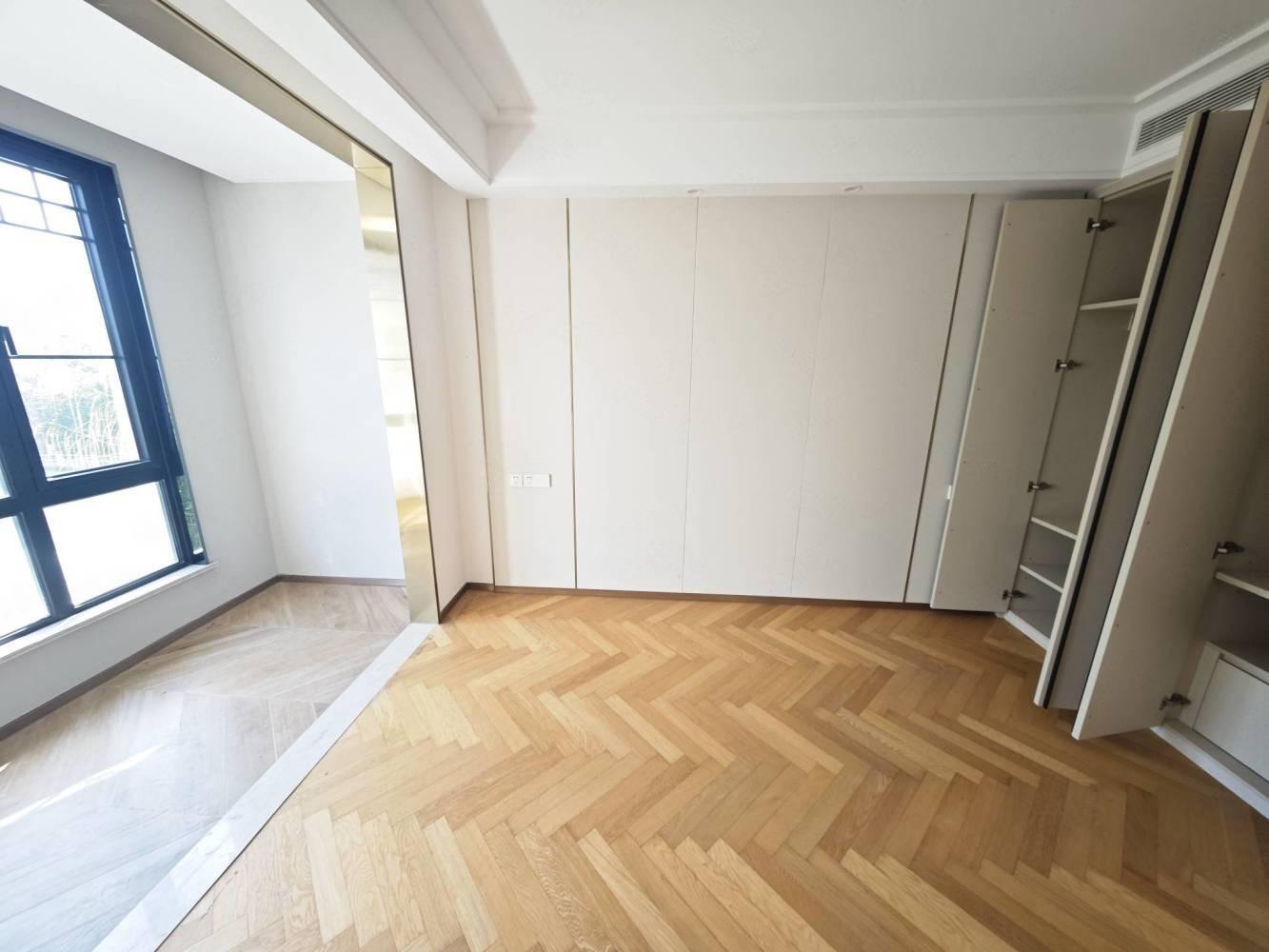 上海佩玛山丘二手房房源图片