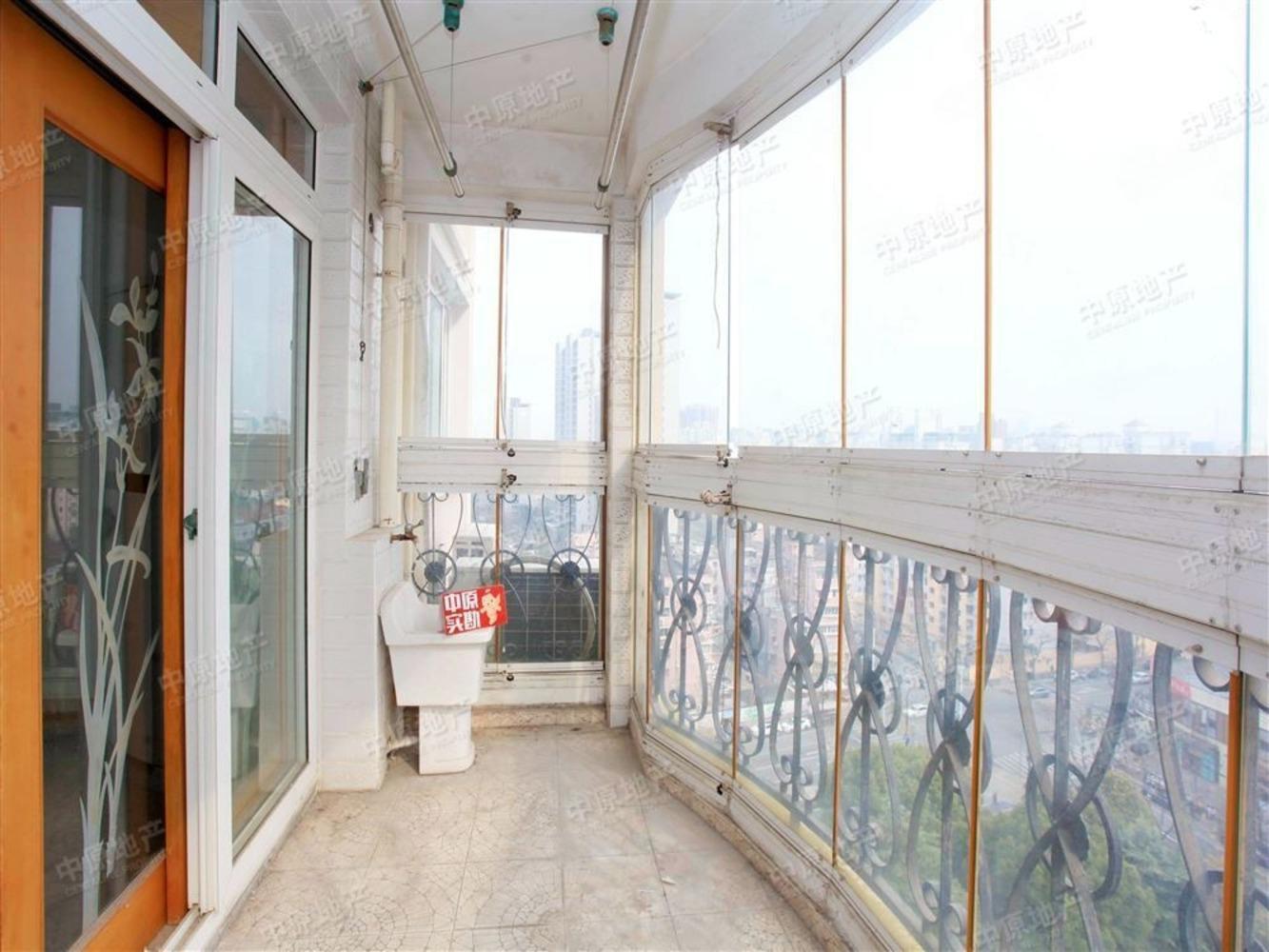 上海宝钢又一村二手房房源图片