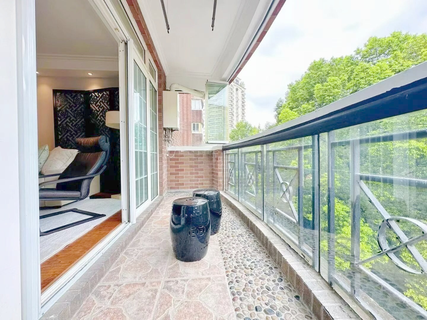 上海艺术公寓二手房房源图片