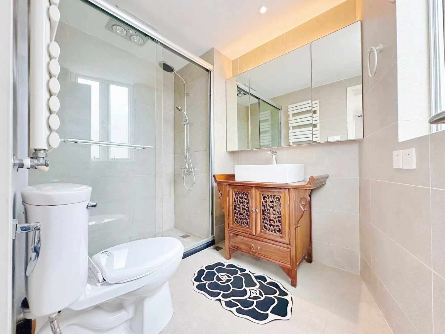 上海艺术公寓二手房房源图片