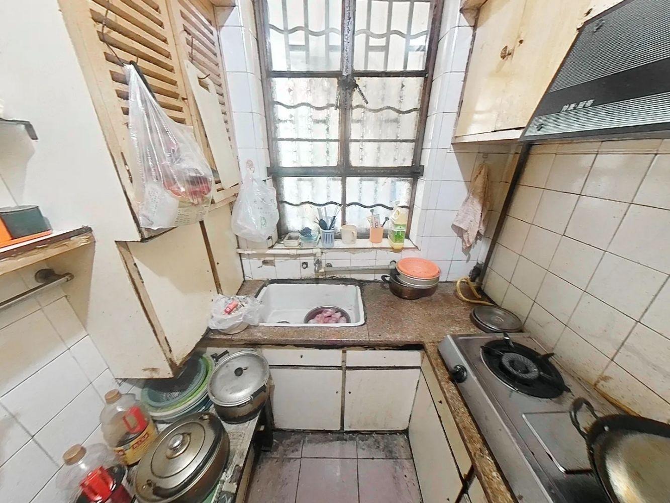 上海公交新村二手房房源图片