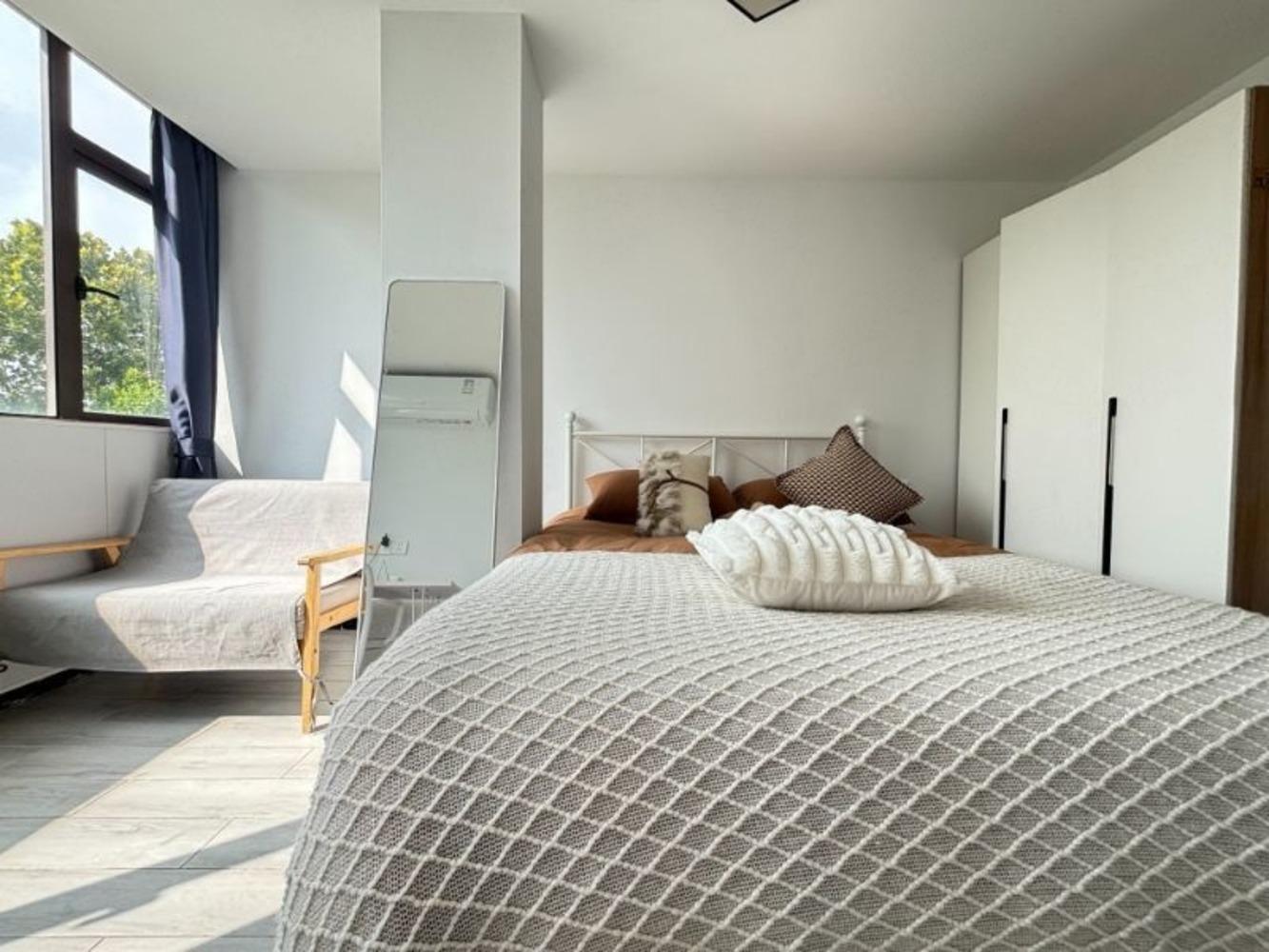 上海向阳工业小区二手房房源图片