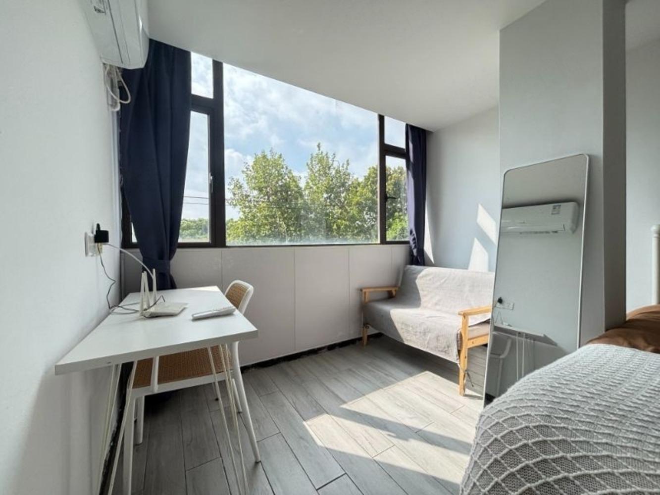 上海向阳工业小区二手房房源图片