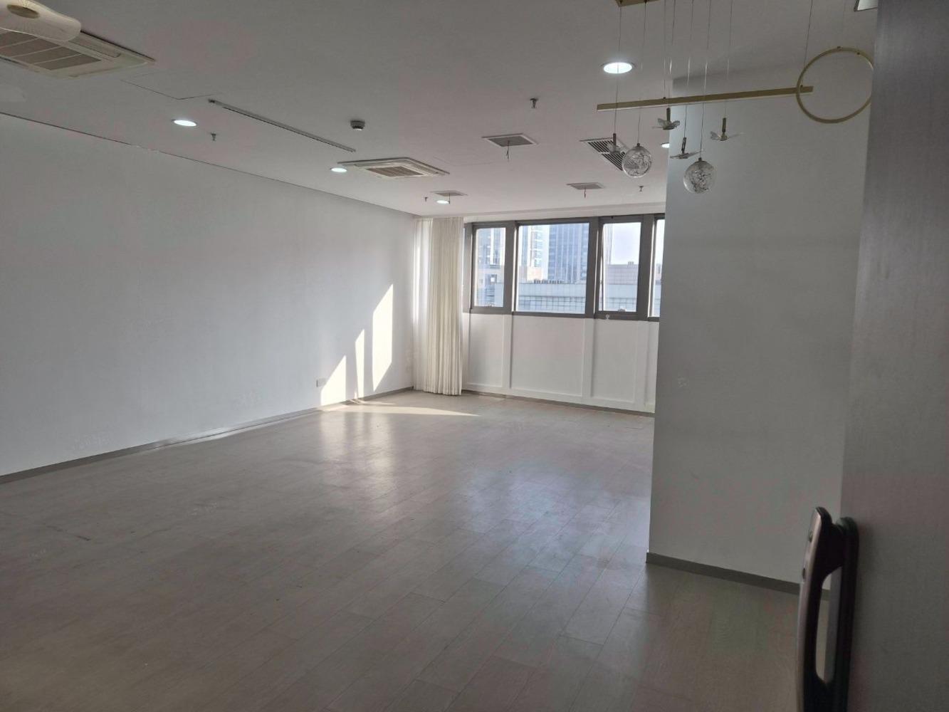 上海静安广场二手房房源图片