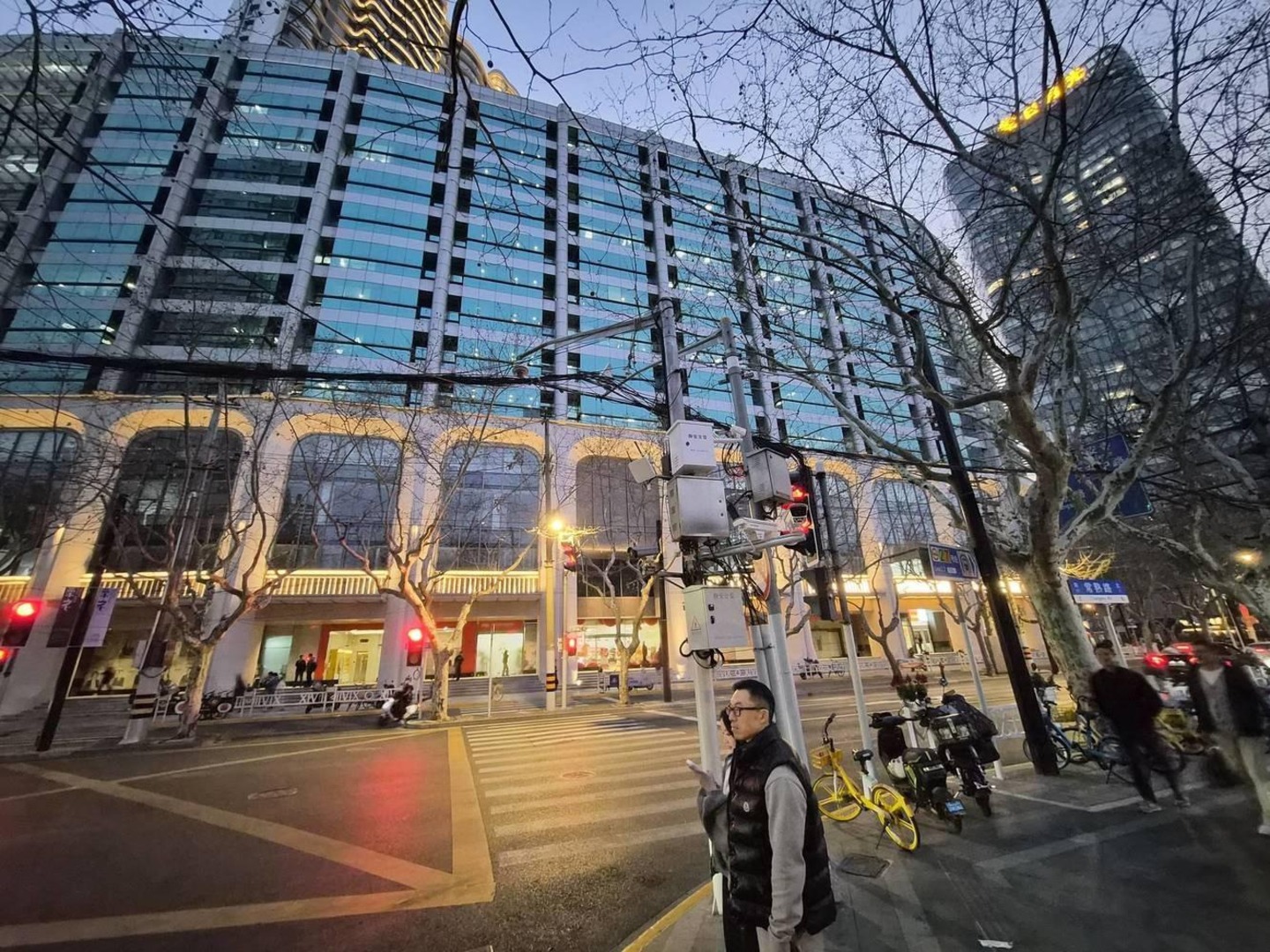 上海静安广场二手房房源图片