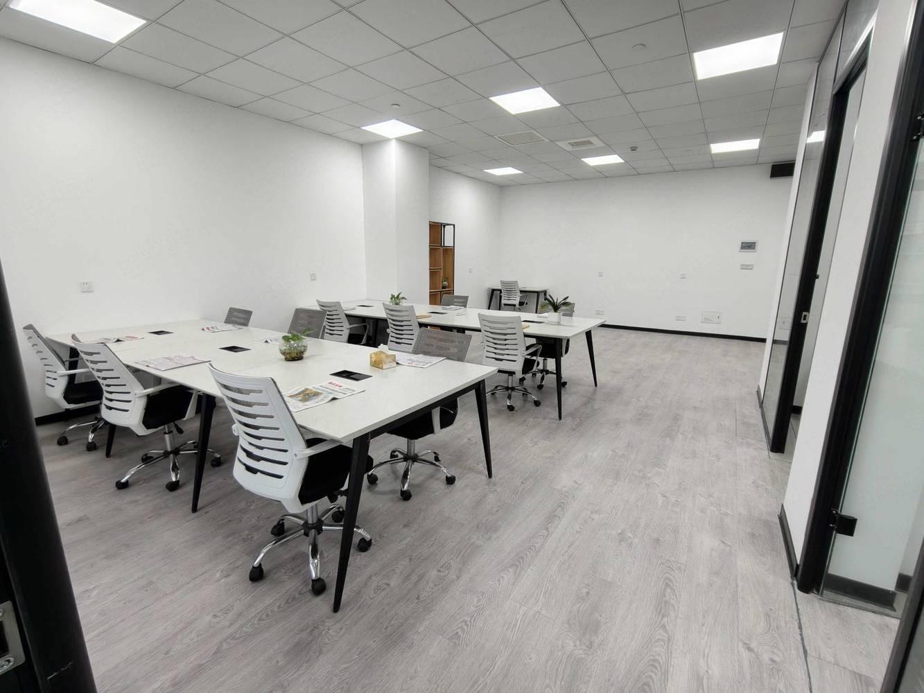 上海宝钢浦东国贸大厦二手房房源图片