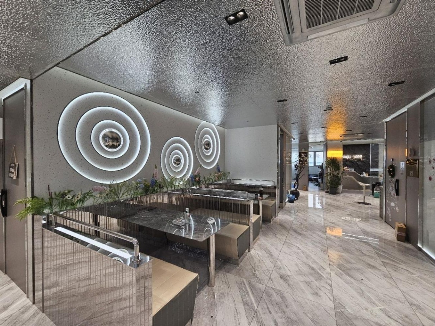 上海静安广场二手房房源图片