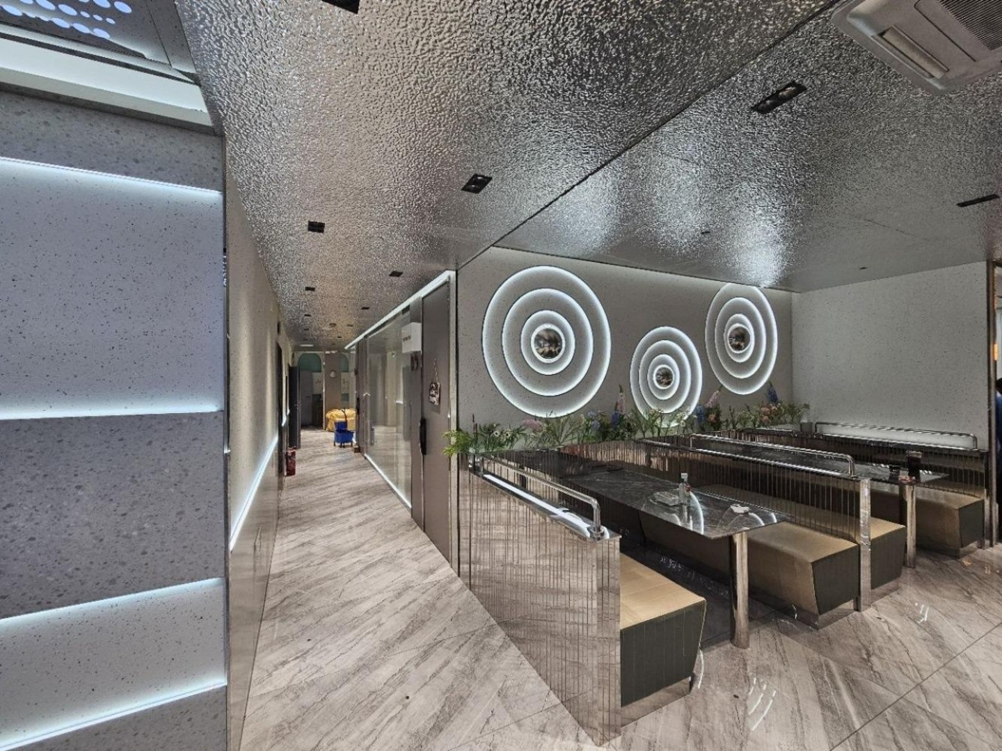 上海静安广场二手房房源图片